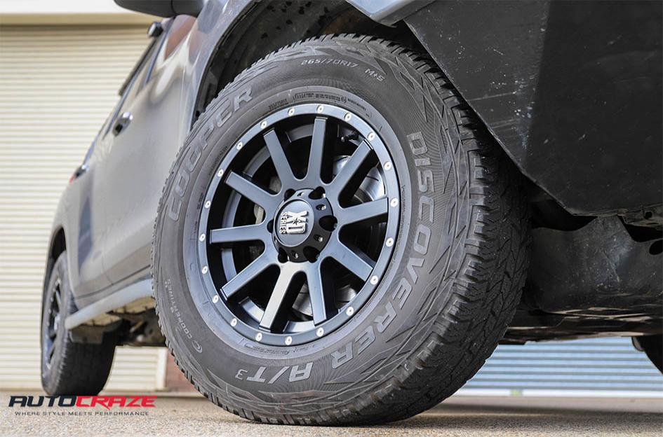 TOYOTA-PRADO-HEIST-SATIN-BLACK